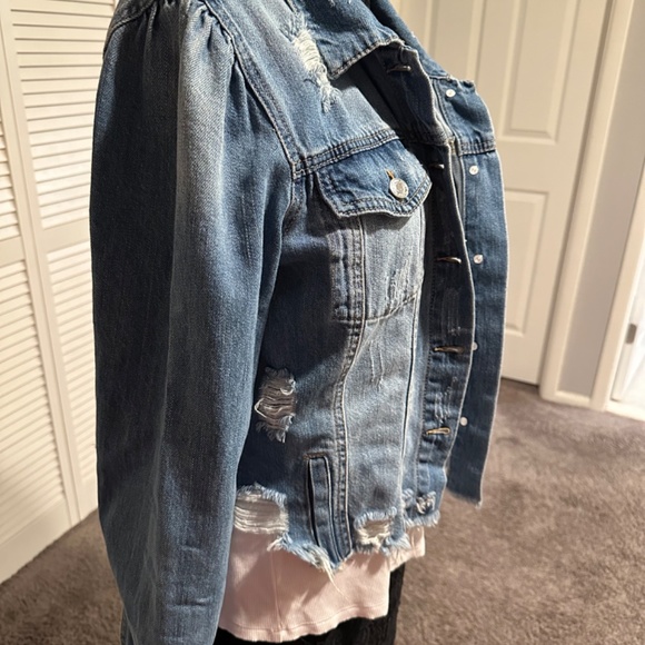 Jean Jacket Distressed Denim Ripped - Picture 3 of 7